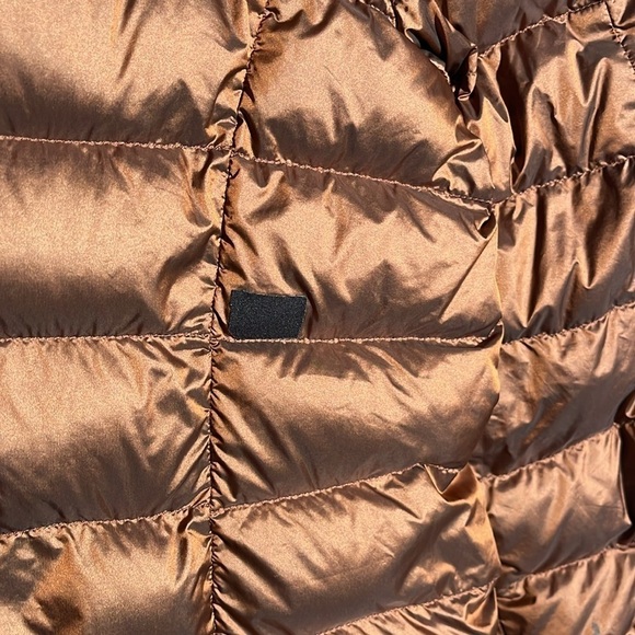 Eddie Bauer Women’s EB650 Puffer - Picture 6 of 9